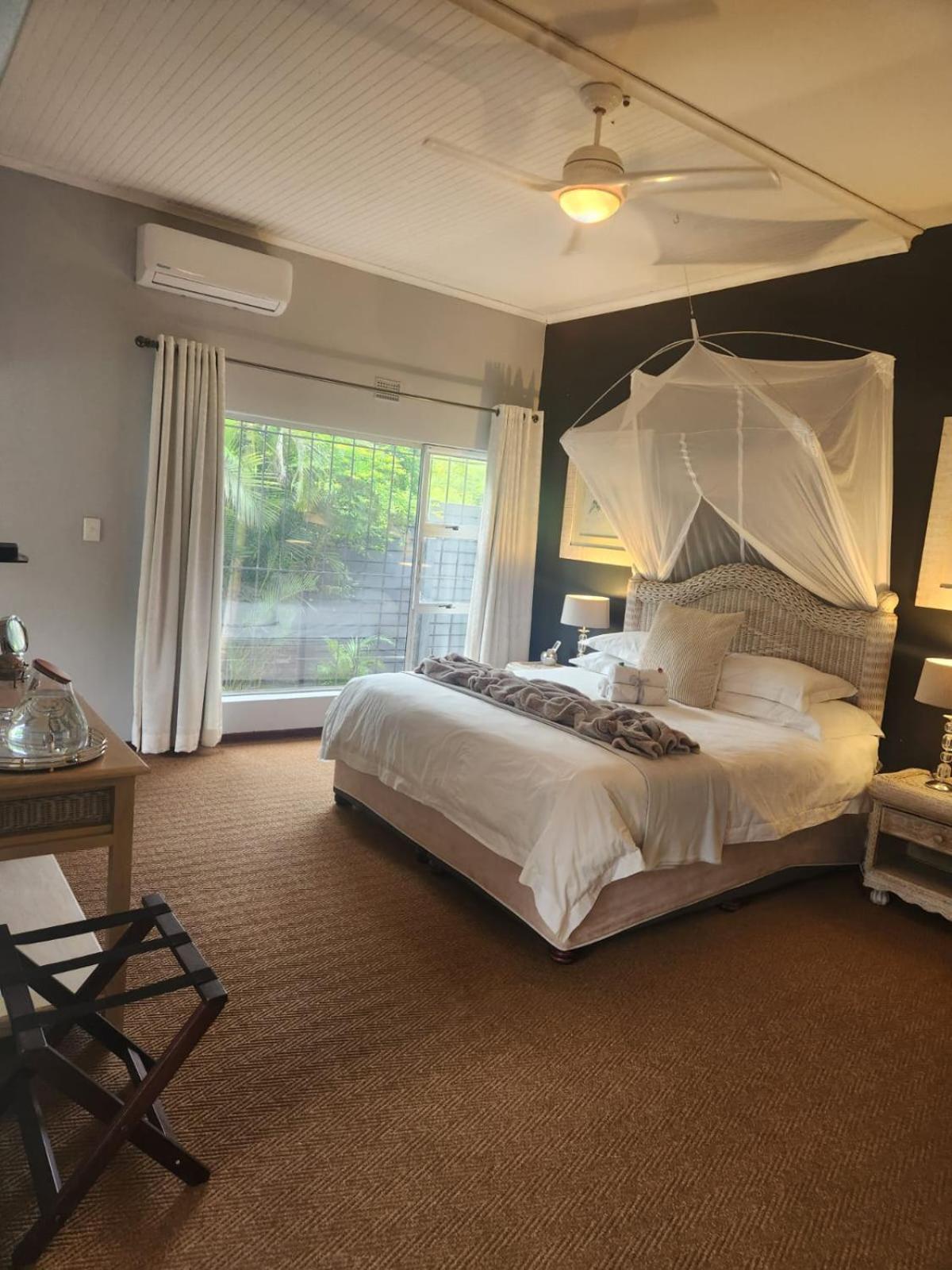 Hillton Manor Guest House Ричардс Бей Екстериор снимка
